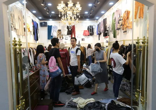 買(mǎi)服裝到南翔 南翔服裝批發(fā)商城經(jīng)營(yíng)火爆,采購(gòu)如潮