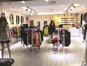 廣東深圳新港灣服裝批發(fā)城 時尚潮流與商業(yè)機遇的交匯點