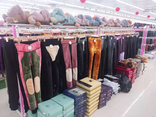 玉門火狐貍服裝批發城24號試營業 折扣巨獻，批發價格再創新低